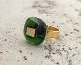 טבעת אבן ירוק ורוד
